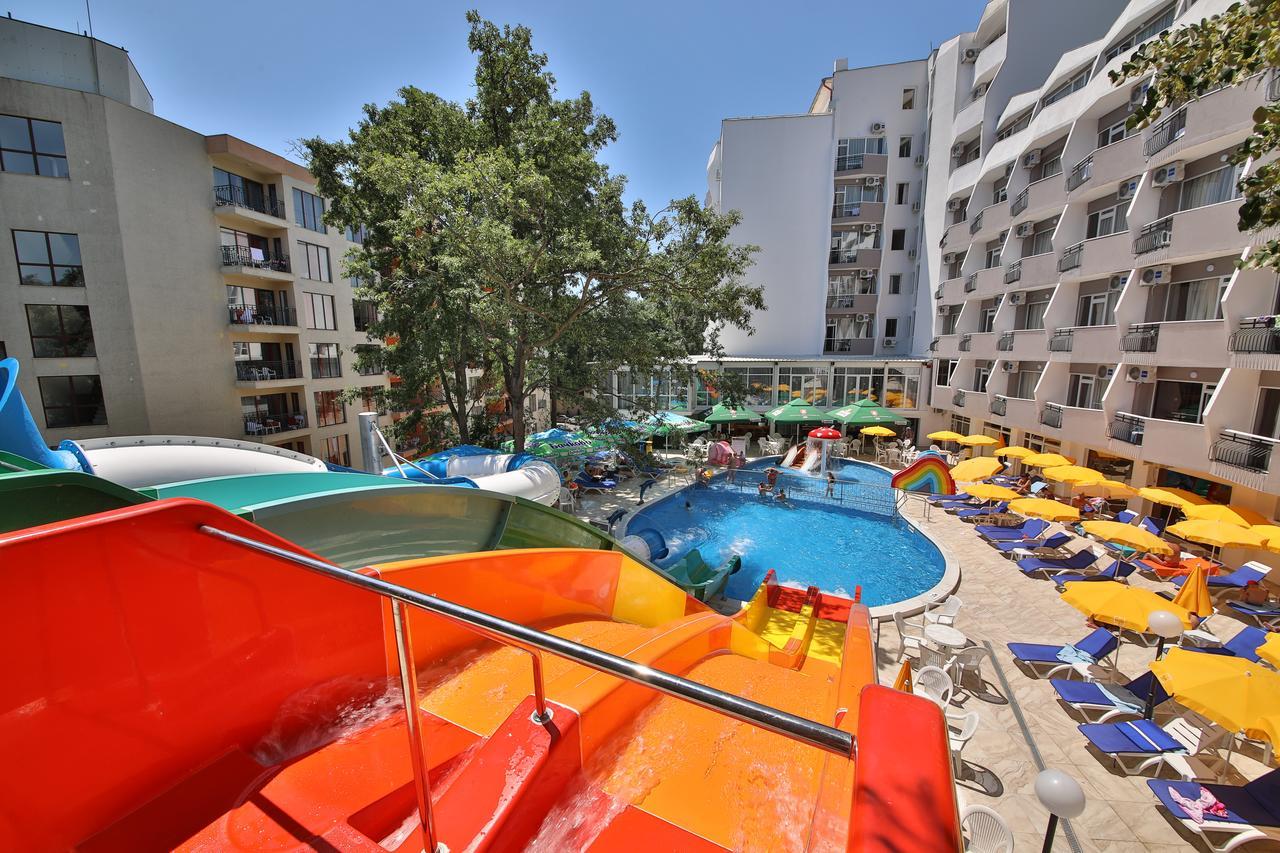 Prestige Deluxe Hotel Aquapark Club Aranyhomok Kültér fotó